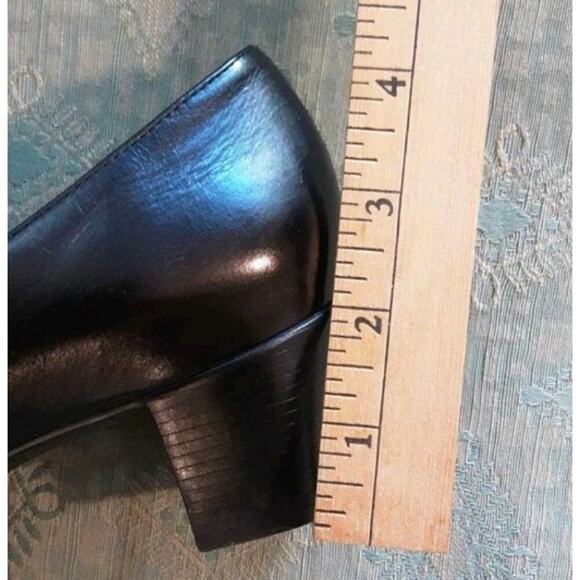 Munro American Liz Pump Black Leather Shootie Slip On Block Heel 8.5N New No Box - Picture 7 of 12